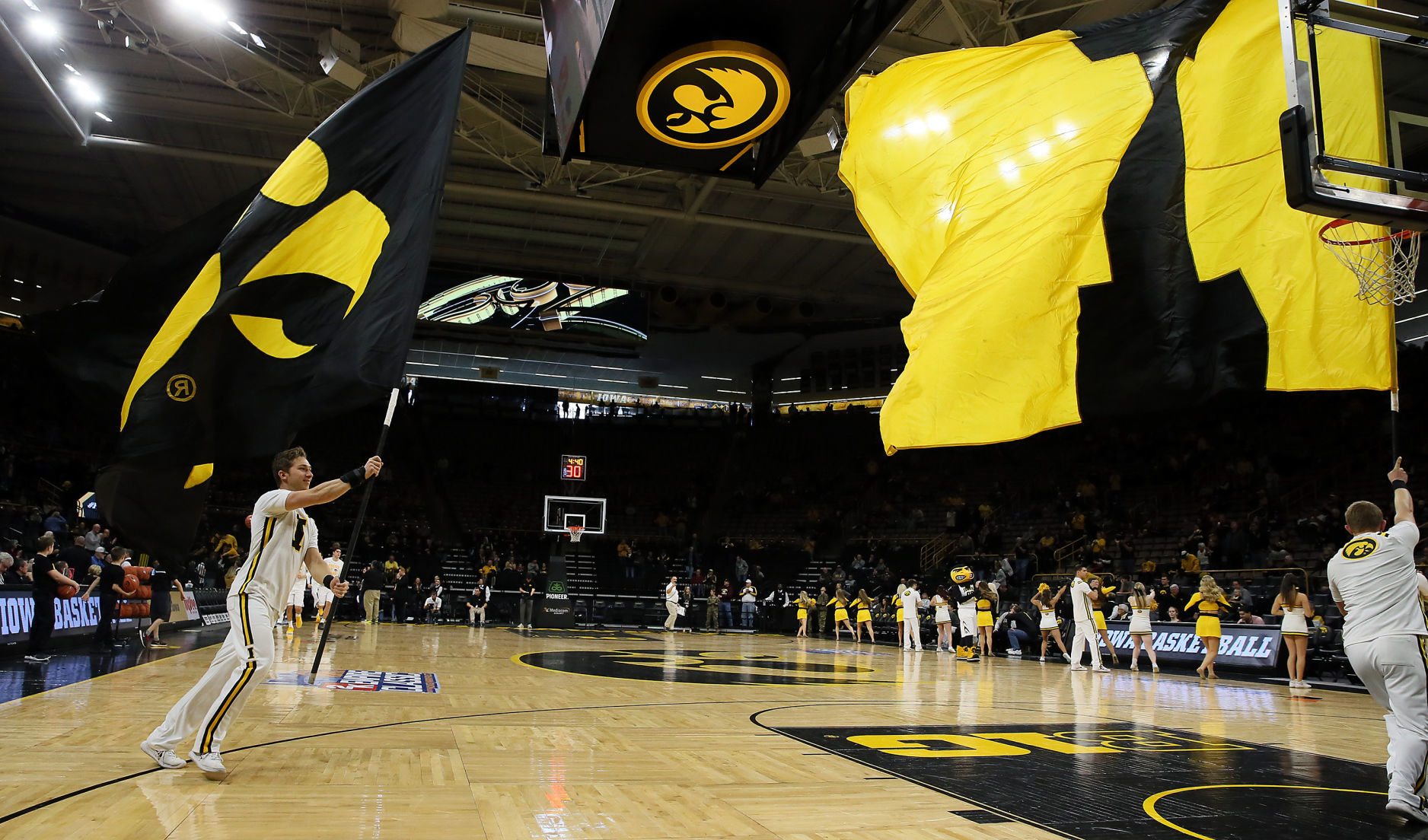 111118-Iowa-bb-001